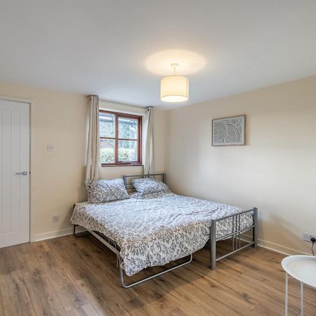 Modern Studio Flat In Wellington, Telford Wellington  Buitenkant foto